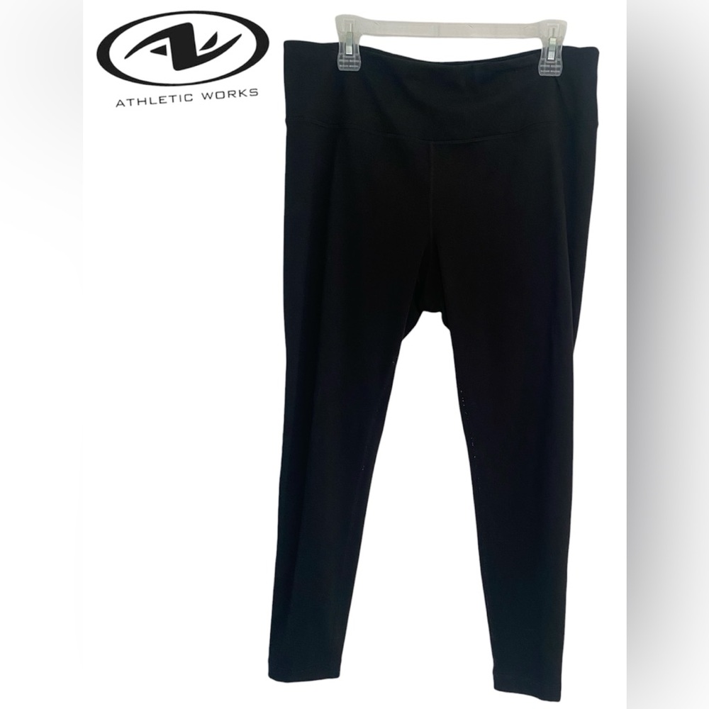 🐿️Athletic Works Dri-More Black Leggings